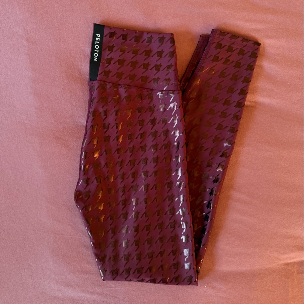 Peloton Show Up Houndstooth Purple Metallic High Rise Leggings
